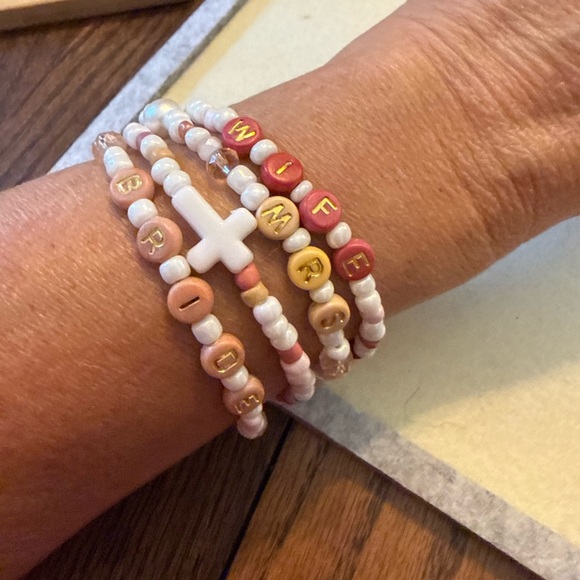 Bride Themed Beaded Bracelet Set - Picture 5 of 5